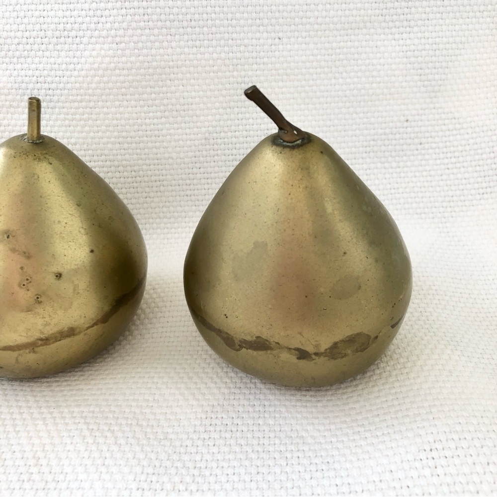 3 Brass Pears Decorative Accents Paperweights - Gold Set of 3 Vintage fruit - Picture 4 of 11
